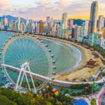 Praia Centra de BC com Roda Gigante FG Big Wheel