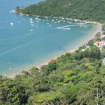 Praia de Laranjeiras em Balneário Camboriú