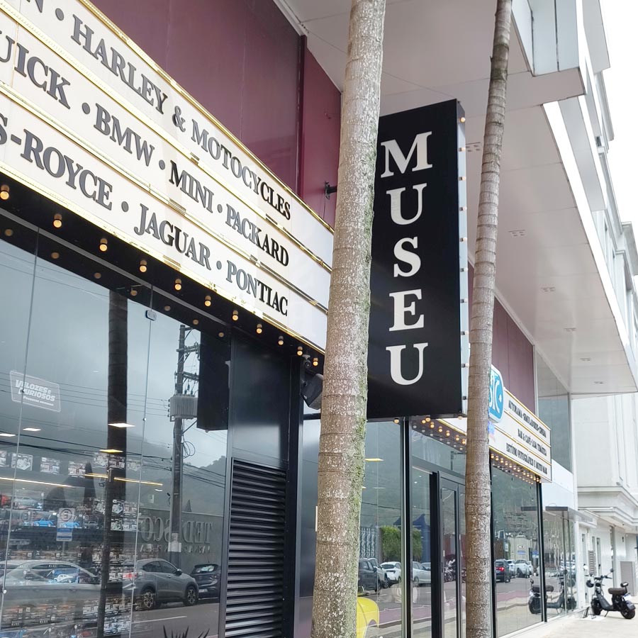 localização do museu do automóvel em Balneário Camboriú