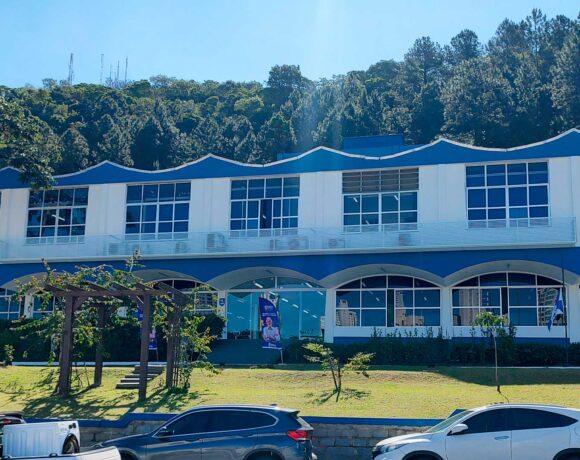 Onde fica a prefeitura de Balneário Camboriú